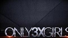 lisa gali shows off her solo masturbation skills