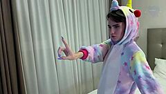 Girlfriend Takes Double Penetration And Cumshots