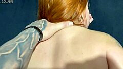 coloquei a novinha pra mamar logo que a gente chegou da praia nem deixei tirar o biquíni