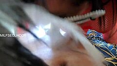 Le doy una mamada mojadita para mi hijastro con su gran culo