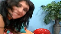 feet lovers dive into rough, quick sex with milf