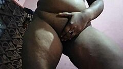 यो, देखो देसि इंडियन वाइफ एक्स बॉयफ्रेंड को ह्यूज बूब्स दिखा रही है!