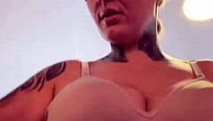 Famous influencer trains in thong at gym, bodybuilders stare at her dripping wetness