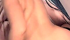 me vengo dentro de este hermoso culo a gritos pedia verga