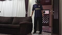 Delivery Guy Says Client Received Me Like This!