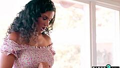 Penny Barber's secret with her stepson. Milf mommy taboo blowjob affair.