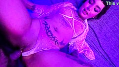 Alternative babe seduces with juicy apple, thrilling climax