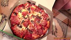 pizza delivery ladyboy gets bareback assfucking