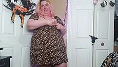 Desperate BBW Masturbates To Orgasm In Sun Dress?