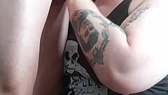 The guy meets a chubby redhead woman who suggests sex, leading to blowjob and cumshot