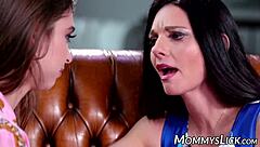 Wow, Stepdaughter Riley Reid Licks Mindi Mink's Pussy!