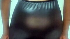 twerking shaking bouncy ass with dildo toy