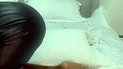 twerking shaking bouncy ass with dildo toy