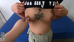 hermosa flaquita maria says she wants to experiment and gets cum on face