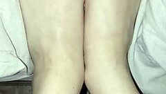 gretala shows her bare natural feet without polish in fetish scene