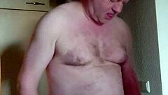 Nylonjunge Ist Geil Am Morgen Mit Kaffee!