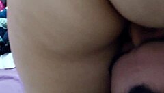 Sexy wife amateur sucks delicious pussy in homemade video