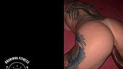 Cuckold records hotwife fucking BBC without condom