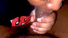 Girl swallows the load from her boyfriend’s dick in throatpie