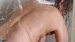 The Naked Housewife Cleaning