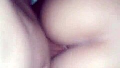 dandole de perrito en el hotel