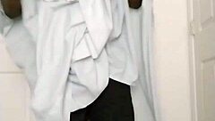 Feeling colors like the sun in slow dance