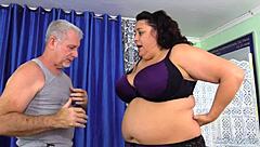 Mature plumper Lacy Bangs relaxes during stimulating pussy massage with toys