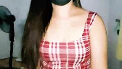 I enjoy deepthroat with friend's wife in bedroom