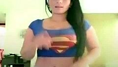 Hot colombian beauty seduces