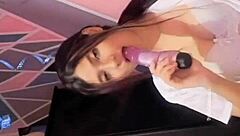 Universitaria girl masturbates with her dildo in a very sexy way