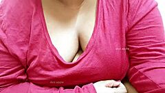 Hey, check out this Asian bhabhi with sexy natural tits!