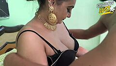 Curvy fat bhabhi gets licked fingered