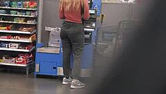 blonde milf nice ass in spandex