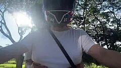 Recogi un Cliente de Didi Sin Sosten y Se Dio Cuenta de Mis Grandes Tetas