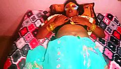 Desi bhabi cheats with boyfriend's blowjob and dirty talk