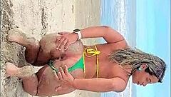 me masturbating my big ass outdoors, feels so good 😍