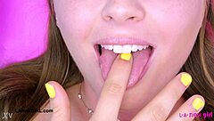 i show my cute teen body subtly