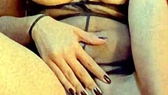 Rosa Vermelha squirts on huge cock