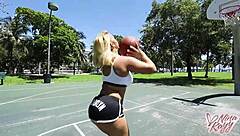 curvy pawg nina kayy drops her shorts for fun