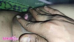Piyasi jawaan stepsister ki ungli fingering karke tyar kiya chudai ke liye