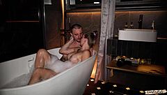 Fuck Stepmom In Hot Bathtub