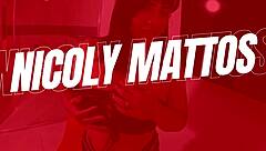 Videochamada Proibida Nicoly Mattos Leva Leitinho Na Bucetinha E Brinca Com Porra Escorrendo Na Bucetona Peludinha Até Gozar De Novo