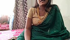 मराठी काकी ने आपला बाजू वाला काका सोबत केली झवाझवि!