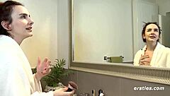 Claudia Nimmt Euch Mit Unter Die Dusche