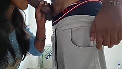 Gau ke desi ladies ke muh me itna bada lund diya ki uski sas ruk gai