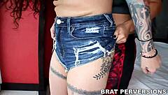 why do dykes give the best kisses while shaking their asses?