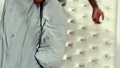 entregador safado o troco era piroca 100 anal?