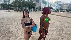 conheci 2 gostosas na praia de copacabana e chamei pro abate