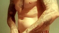 Naked Amateur Exhibitionist With Blue Eyes Bathes Outdoors In USA!