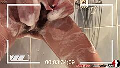 Foamy Fingering Session Bathtub